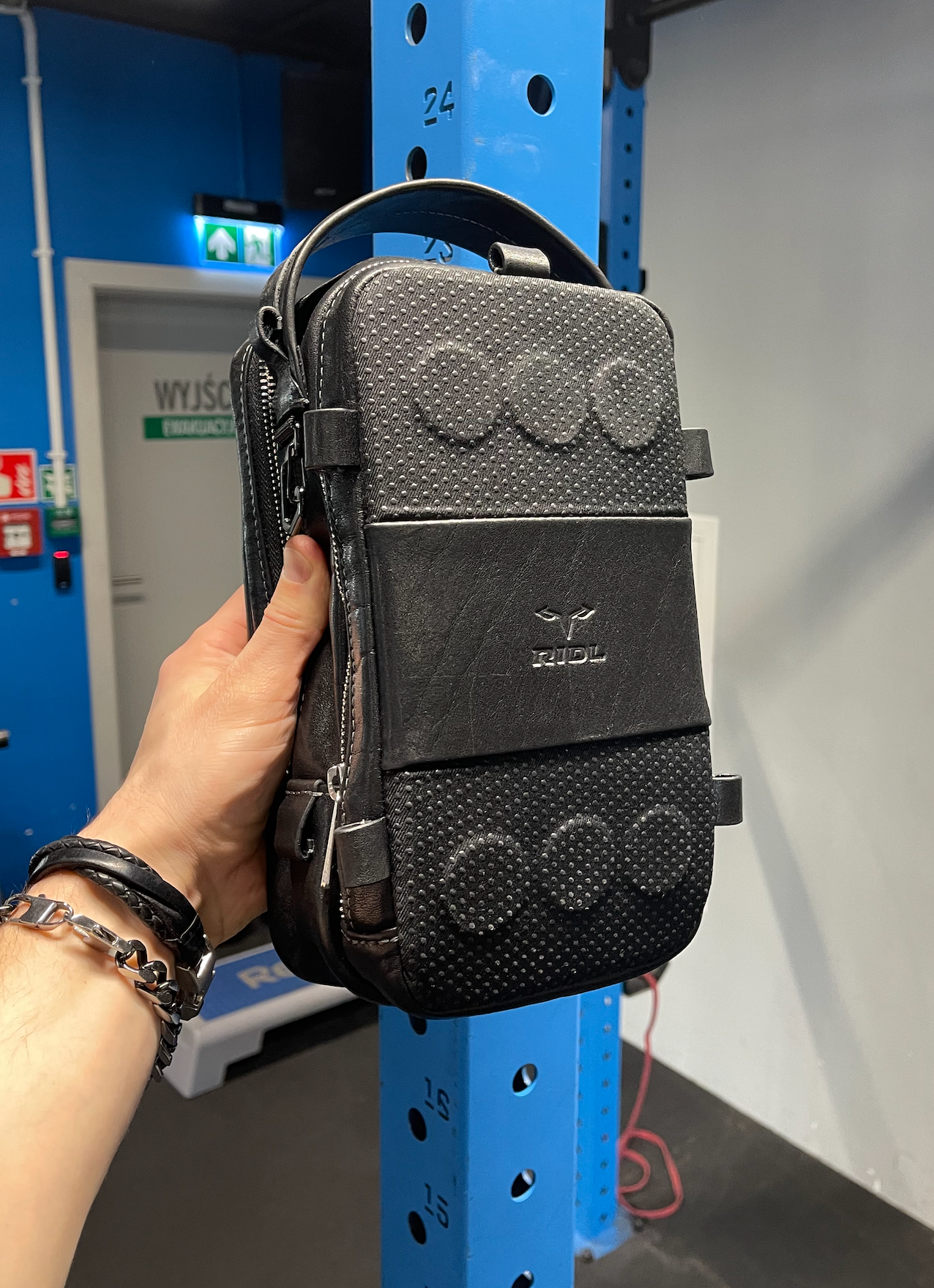 RIDL Magnetic Leather Bag 2.0