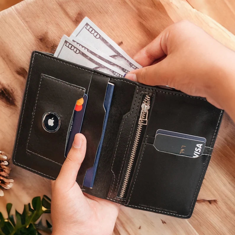 RIDL Leather Wallet with Chain & AirTag Slot
