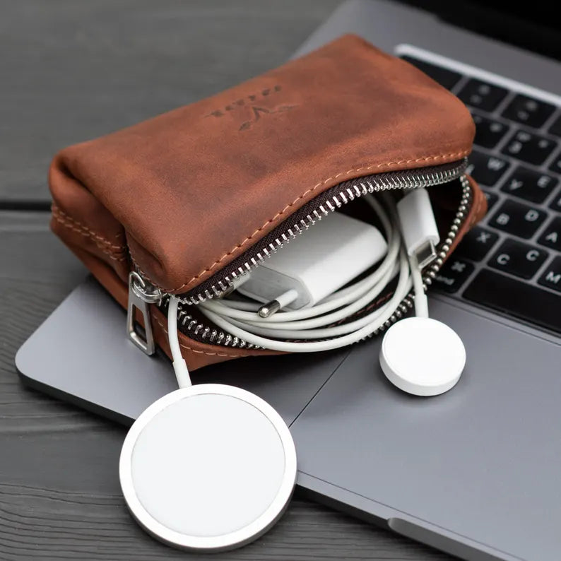 Leather cable organizer tech pouch for chargers by RIDL, photo 3