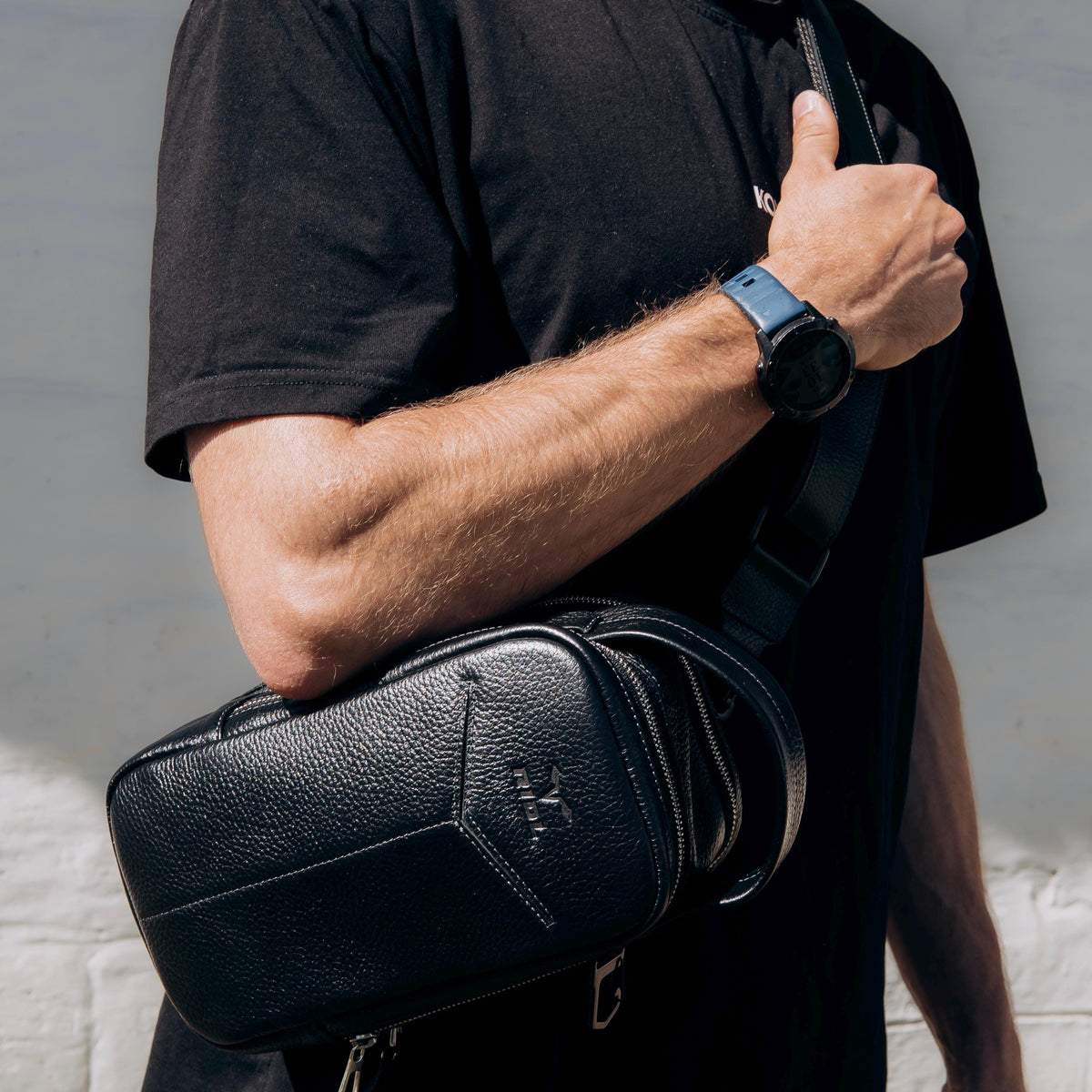 RIDL magnetic leather motorcycle tank bag and crossbody bag, photo 18