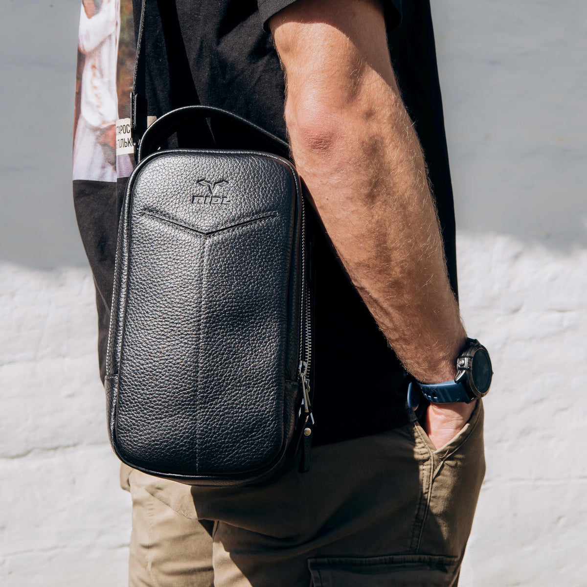 RIDL magnetic leather motorcycle tank bag and crossbody bag, photo 9